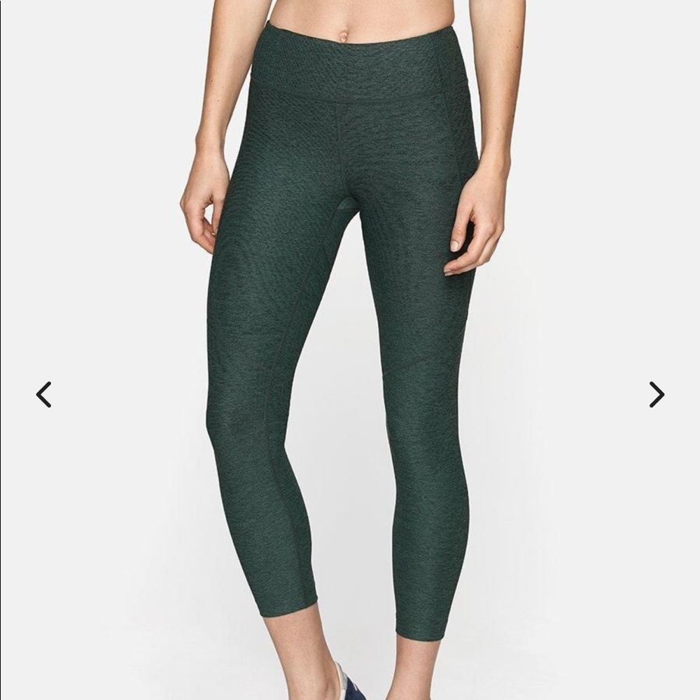 Outdoor Voices 3/4 Warmup Leggings in Hunter